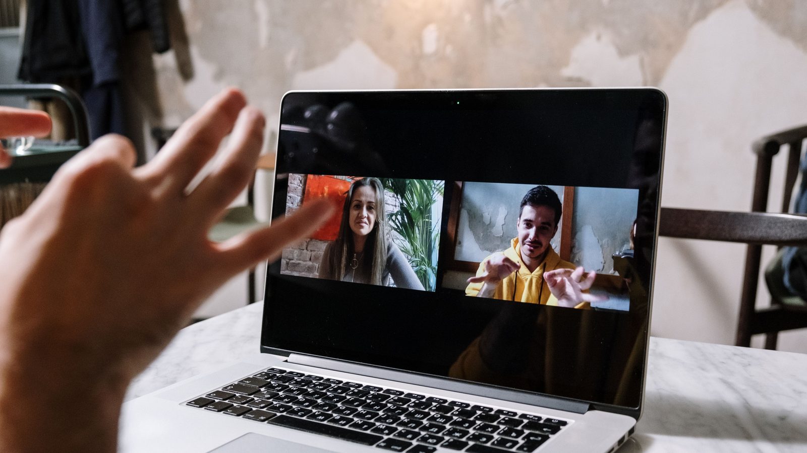 Travail collaboratif à distance sur ordinateur